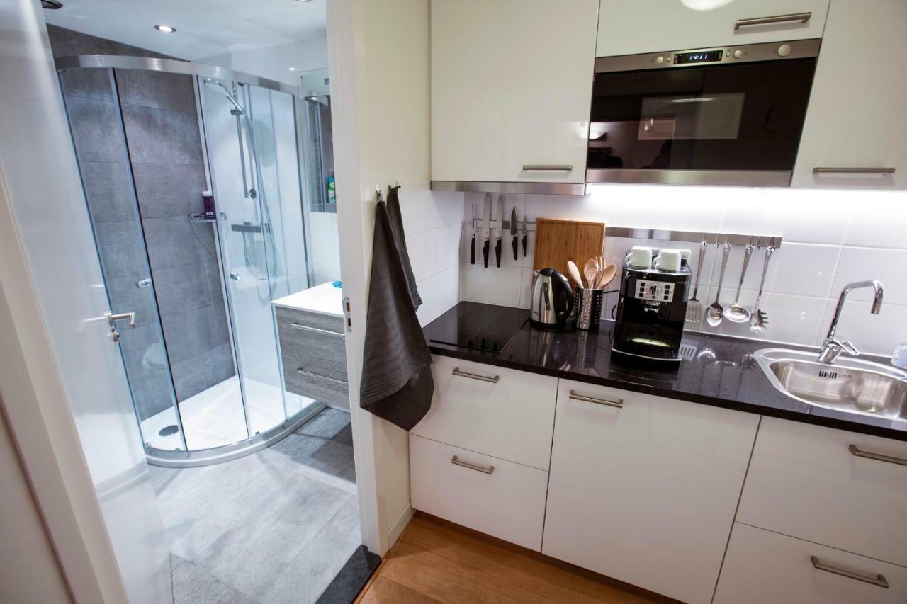 Central & Quiet Canal Apartment Amsterdam Esterno foto